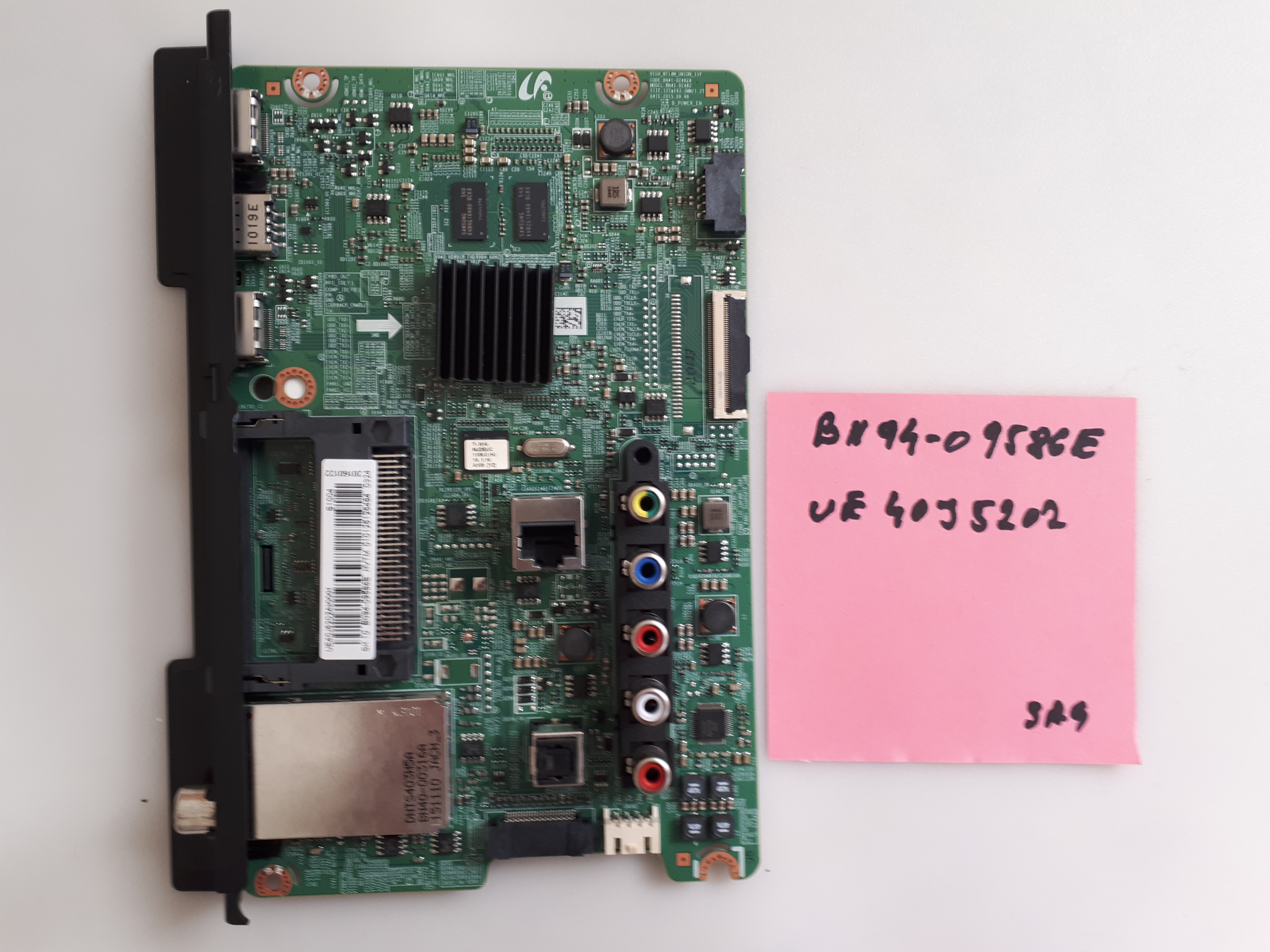 BN94-09586E  UE40J5202